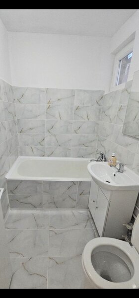 Salaj, Rahova, Parc Humulesti, 15-20 min de Unirii cu stb, renovat, ocazie!